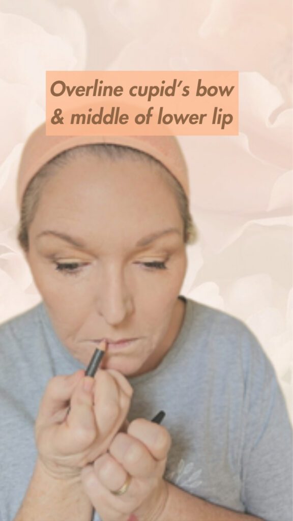 Lining cupid's bow of lips